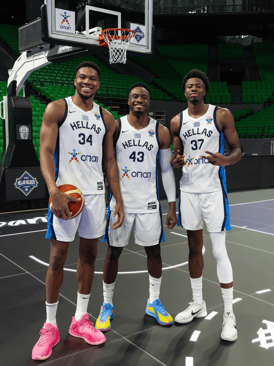 清晨瓦伦西亚造点机会字母哥新星晋级表现惊艳，连对手都承认：集结日波尔图调整名单以备NBA常规赛的简单介绍-九游娱乐中国